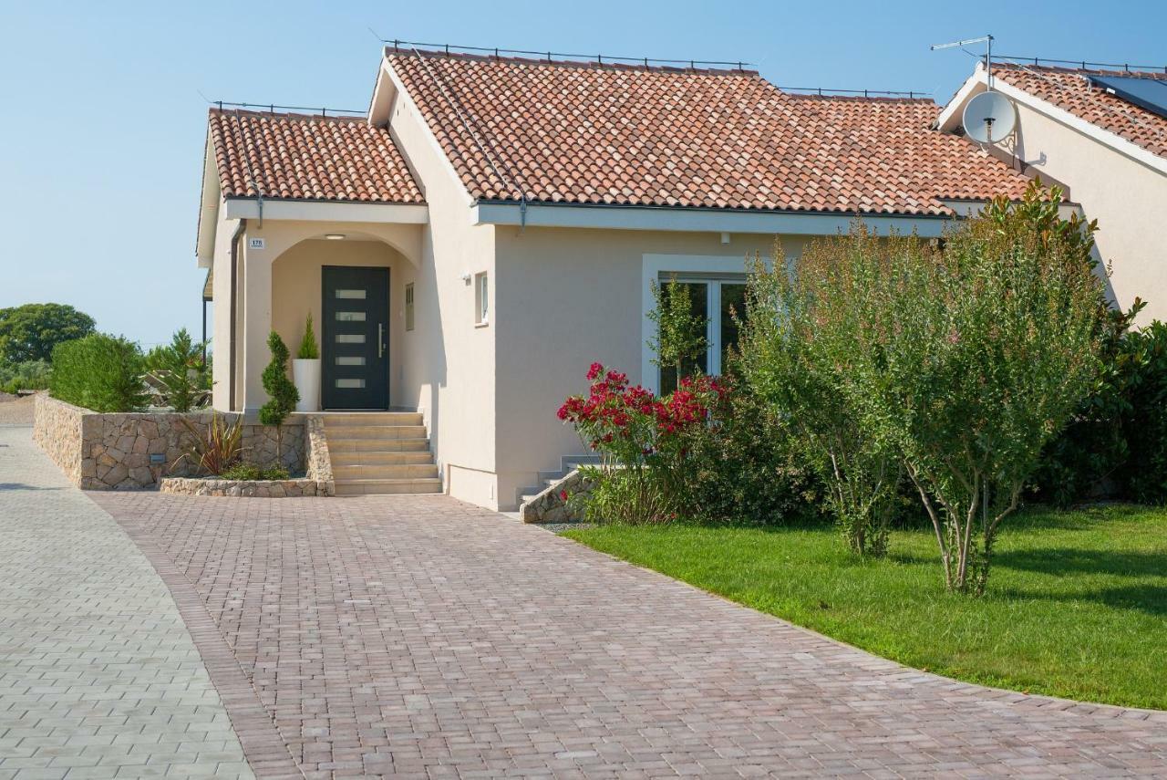 Holiday Home Elegant Vrh  Extérieur photo
