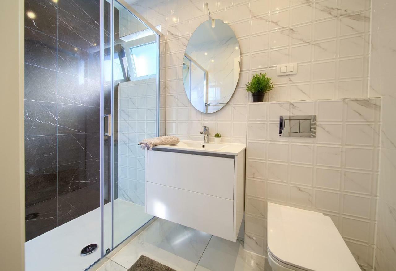 Holiday Home Elegant Vrh  Extérieur photo