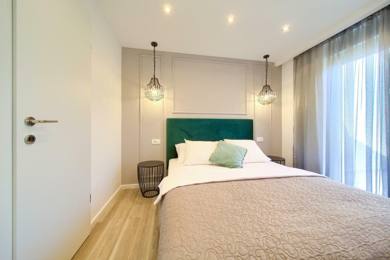 Holiday Home Elegant Vrh  Extérieur photo