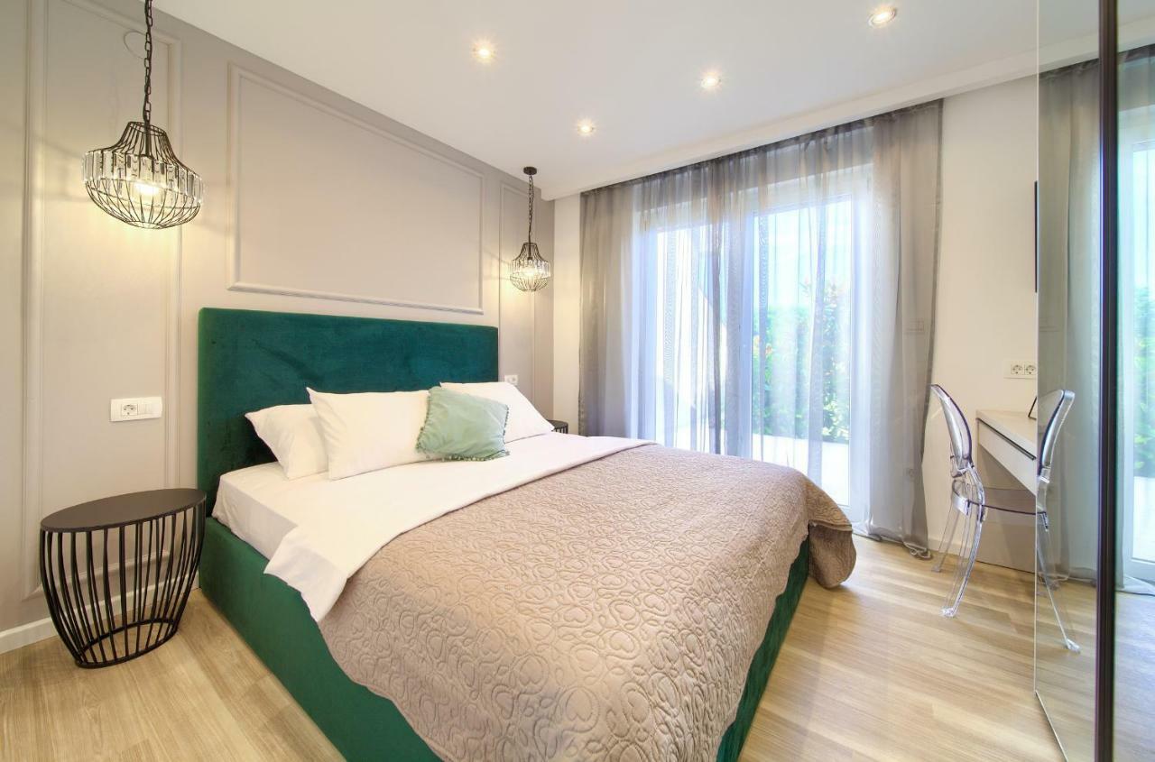 Holiday Home Elegant Vrh  Extérieur photo