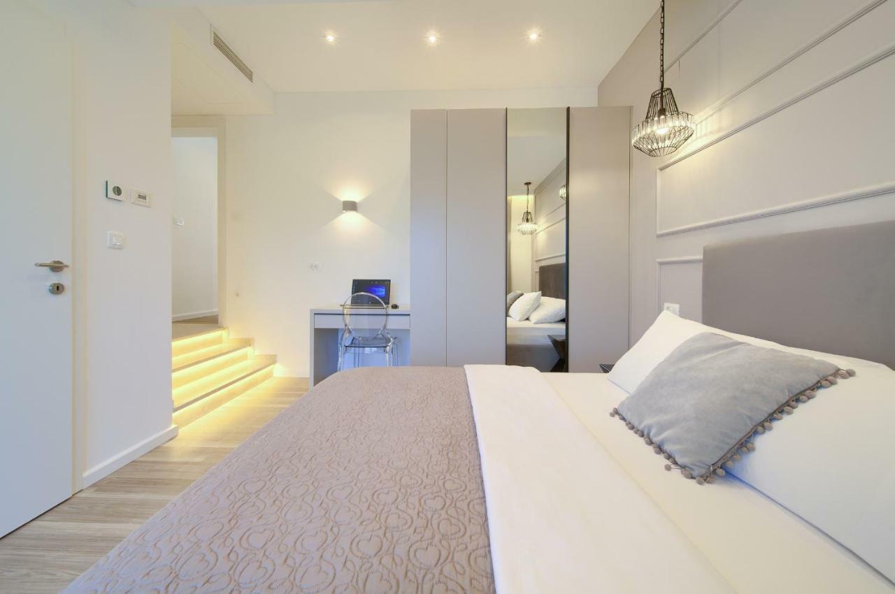 Holiday Home Elegant Vrh  Extérieur photo