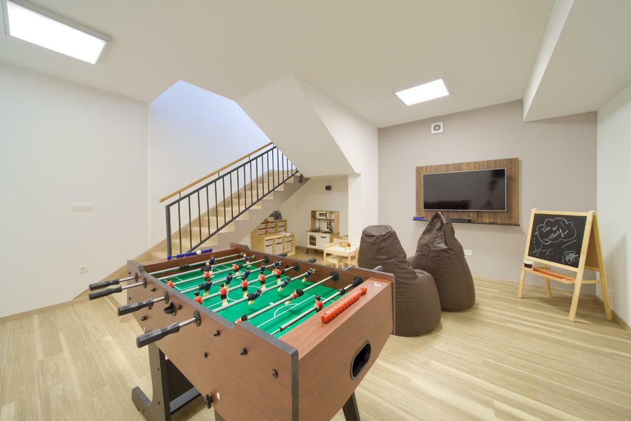 Holiday Home Elegant Vrh  Extérieur photo